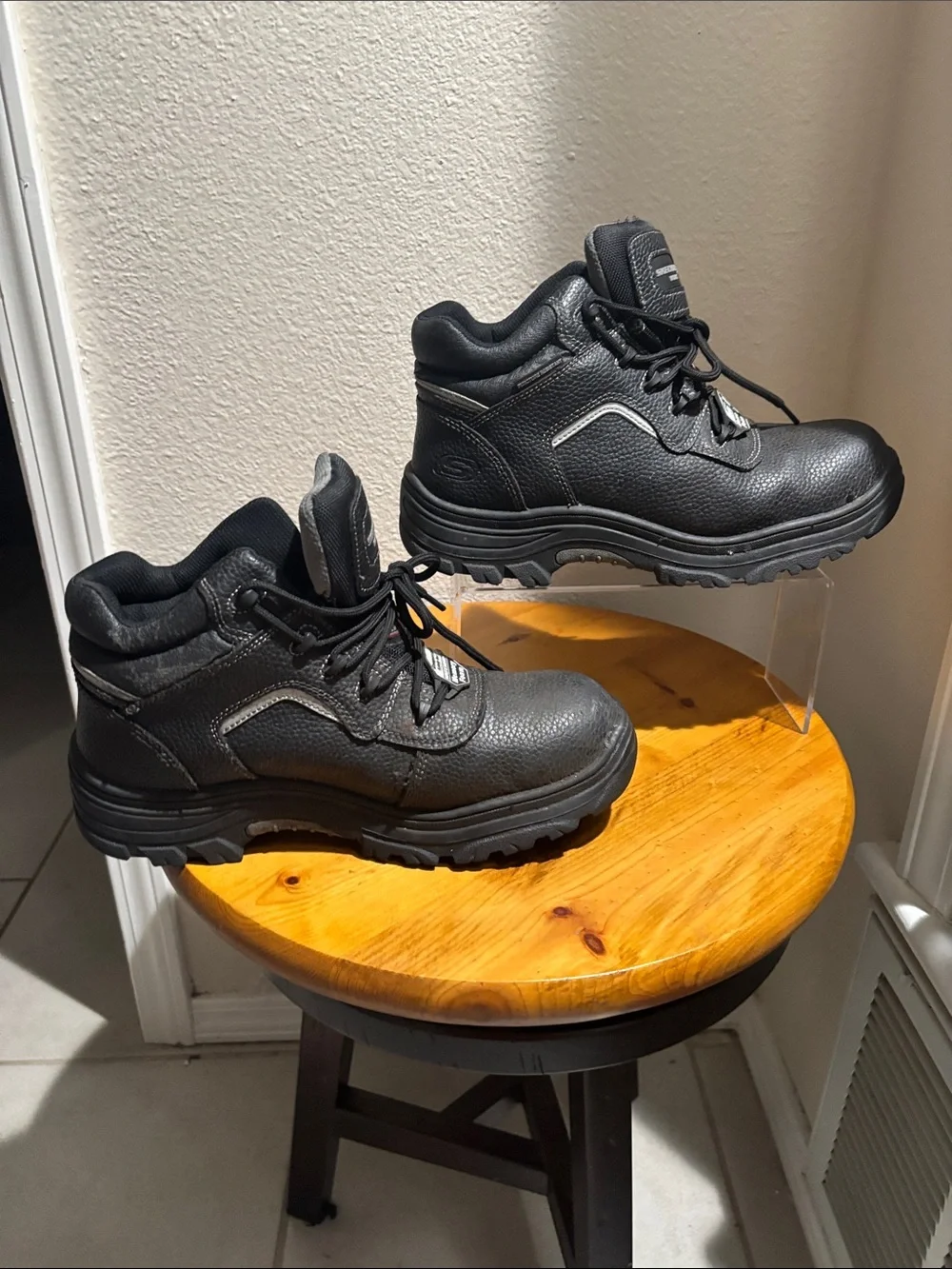 Skechers Men’s Black High-Top Work Boots with Memory Foam 10.5